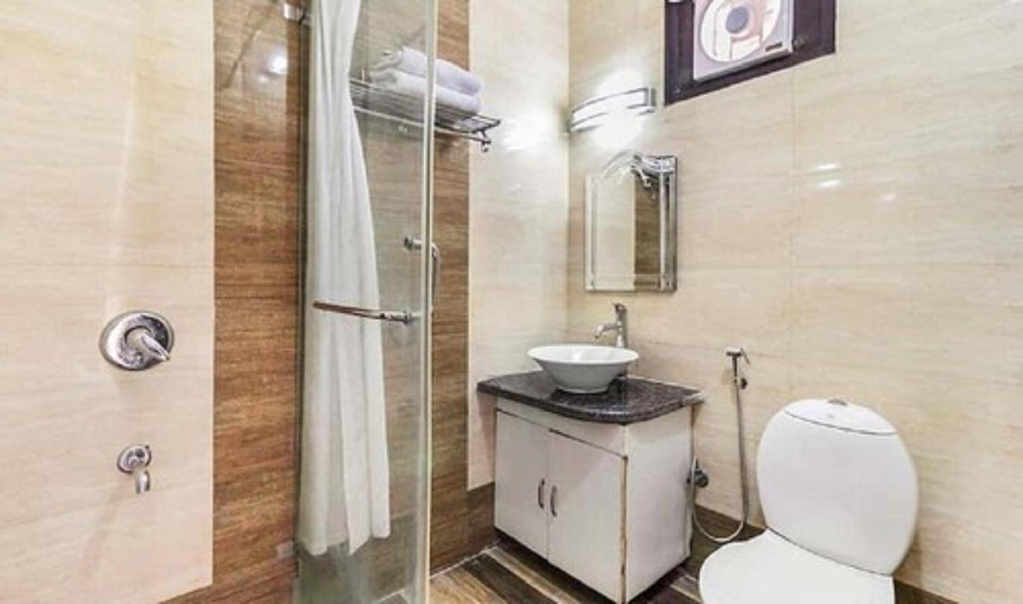Hotel Shanti House New Delhi Karnail Singh Stadium Gate No 1 外观 照片