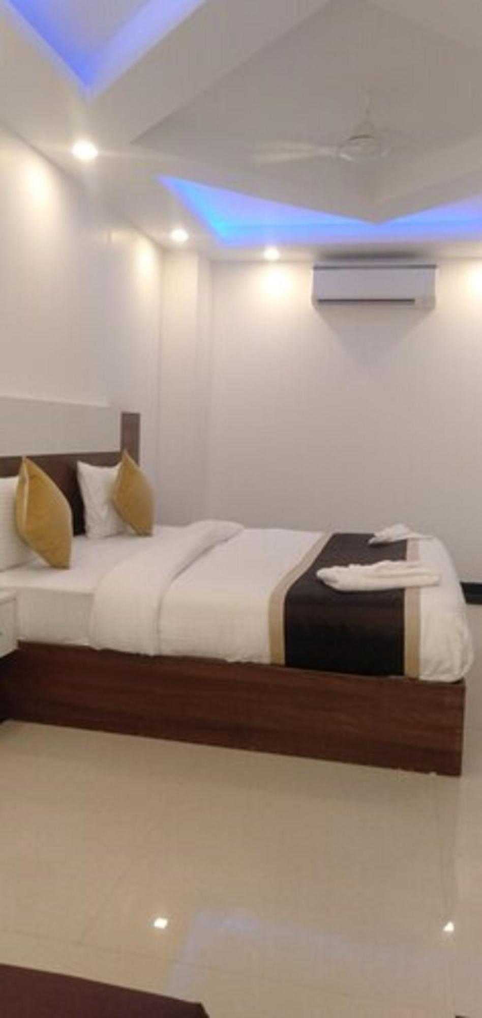Hotel Shanti House New Delhi Karnail Singh Stadium Gate No 1 外观 照片