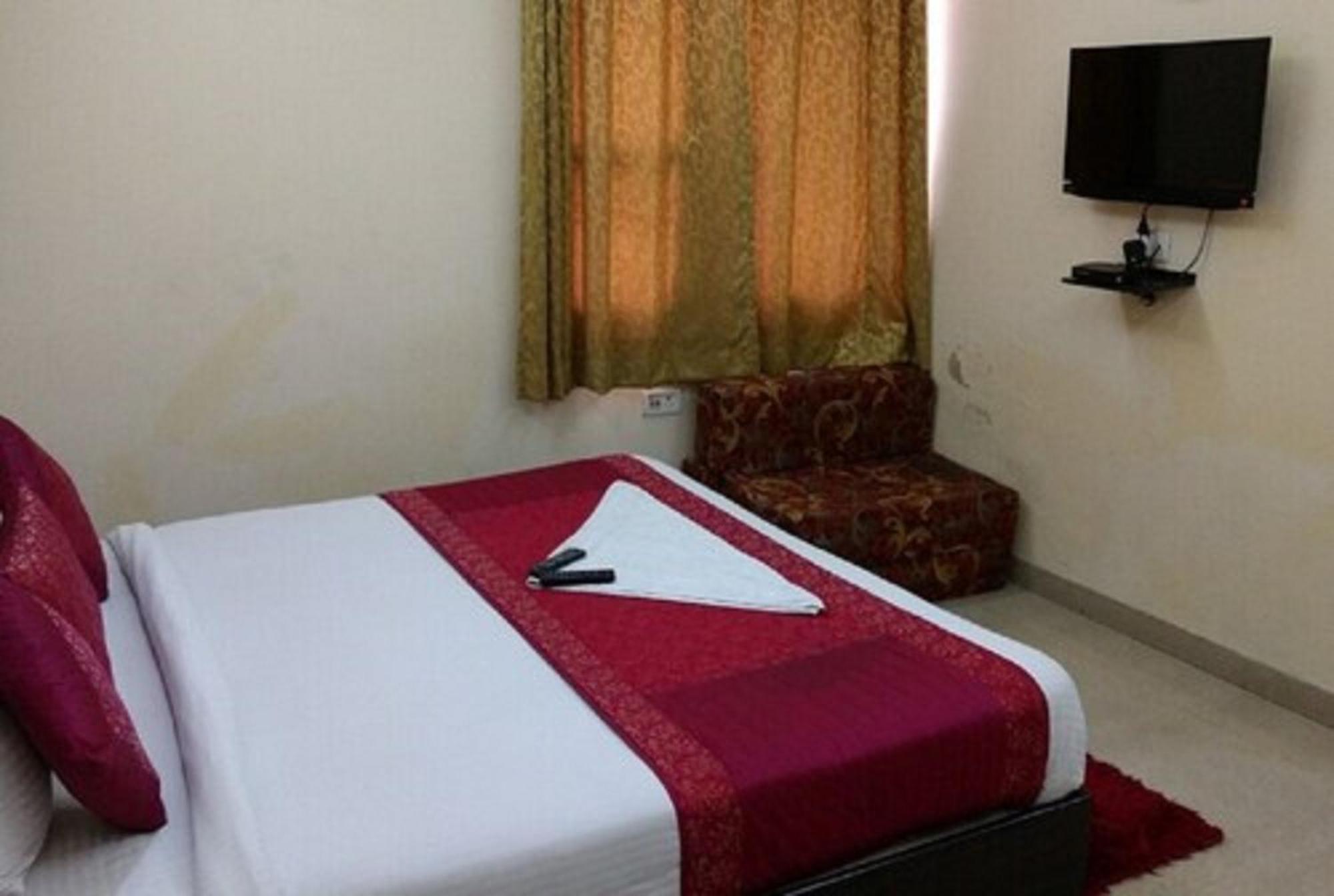 Hotel Shanti House New Delhi Karnail Singh Stadium Gate No 1 外观 照片